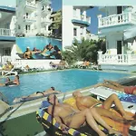 Apartmanhotel Karatas 3*