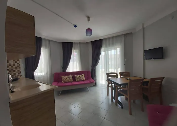 Aparthotel Karatas 3*