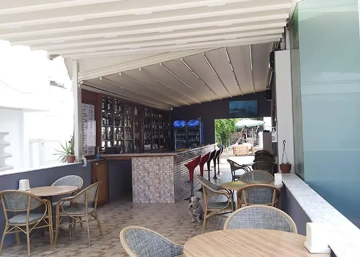 Karatas מרמריס