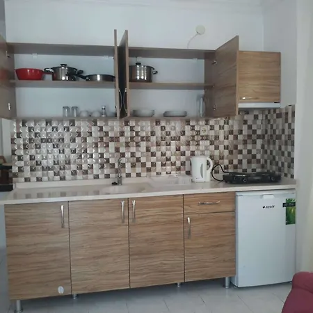 Karatas Lägenhetshotell 3*