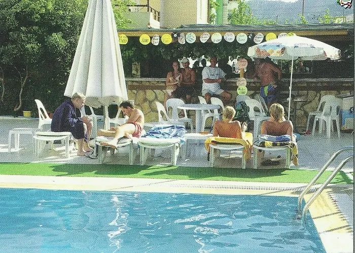 Karatas Ξενοδοχείο με διαμερίσματα Μαρμαρίς